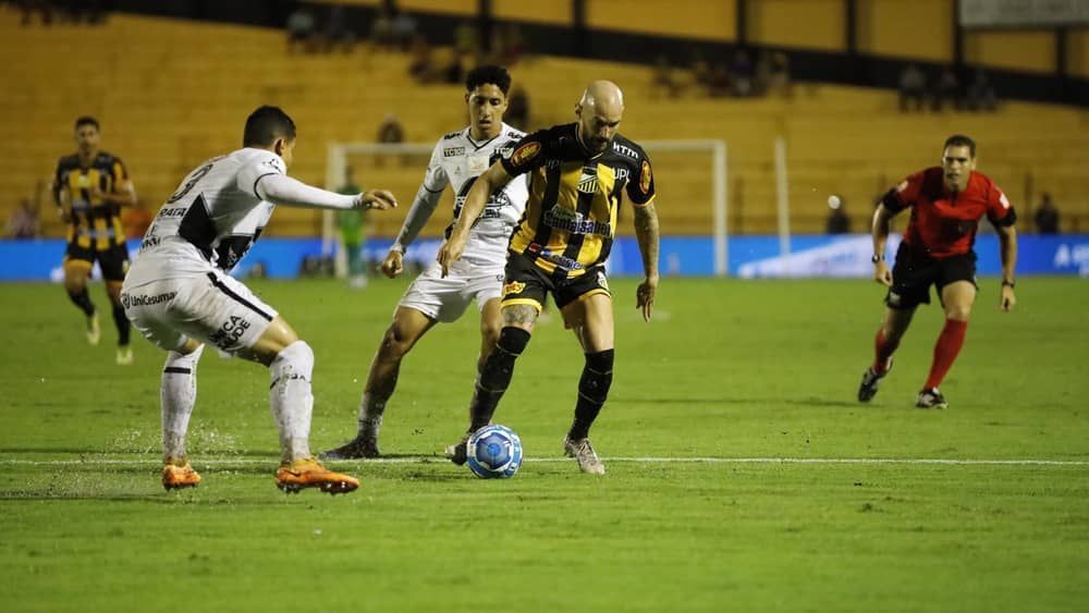 Novorizontino vence Ponte Preta, entra no G4 da Série B e complica rival na luta contra o Z4