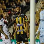 Atlético-GO marca nos acréscimos e empata com Novorizontino pela Série B