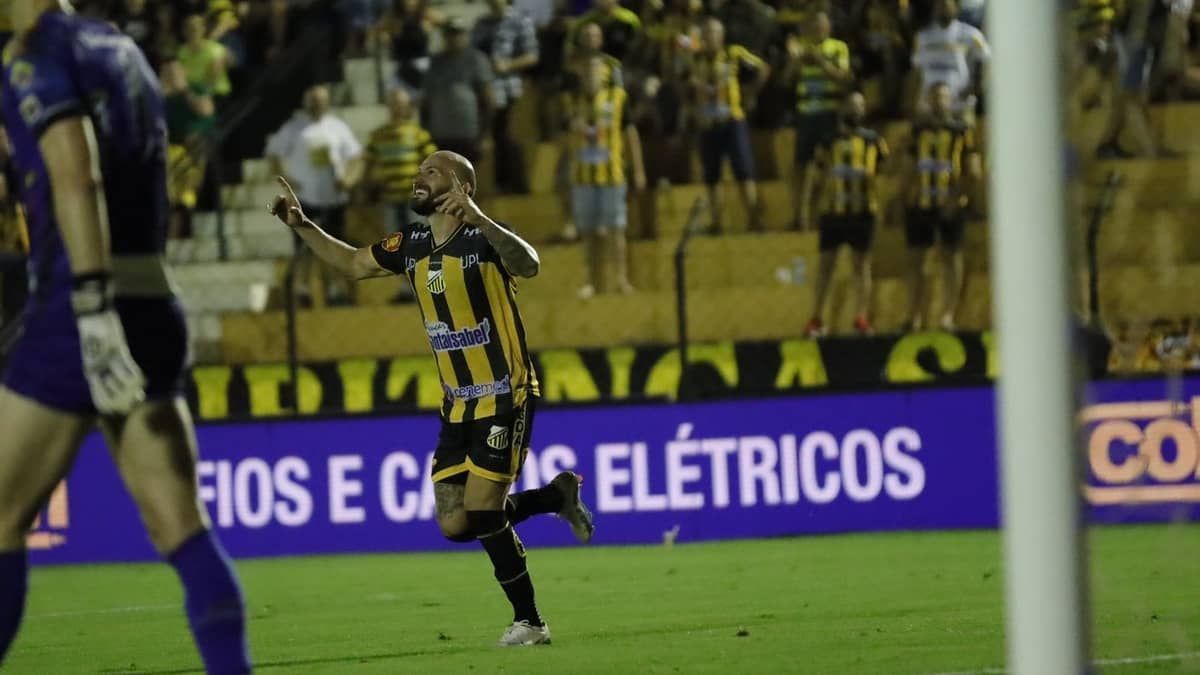 Novorizontino bate ABC e volta para o G4 da Série B 