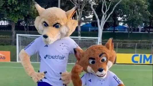 Novos mascotes foram apresentados pelo Cruzeiro nesta quinta-feira (23)