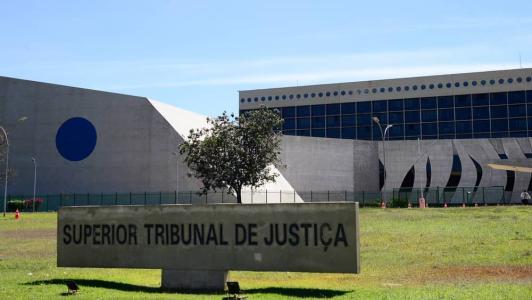 Zanin autoriza PF a investigar ministro do STJ em inquérito sobre venda de decisões.