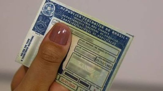 Número de motoristas dirigindo sem carteira de habilitação aumenta