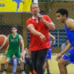 Técnico campeão da NBA participará de clínica para treinadores no Brasil