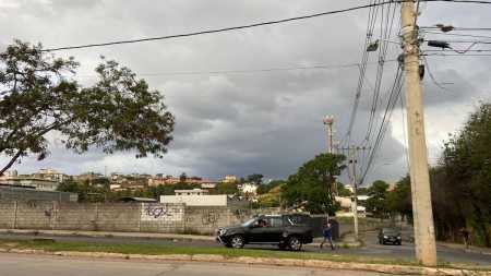 Grande BH já registra chuva em alguns pontos