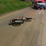 Motociclista tem pernas amputadas e passageiro fica em estado grave após acidente com carreta no Anel