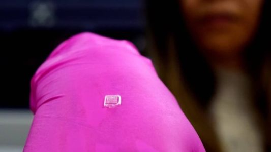 O adesivo está em fase de teste, mas tem apresentado resultados promissores