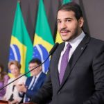 AGU se reúne com plataformas digitais para combater fake news sobre chuvas no RS