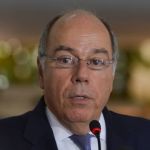 Mauro Vieira liga para ministro de Israel para negociar retirada dos brasileiros em Gaza