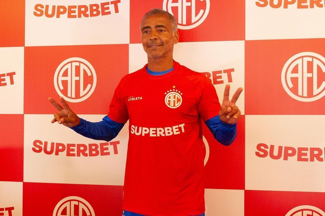 Campeão do mundo, Romário planeja reestreia no futebol aos 58 anos