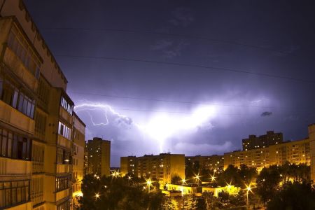 O aparelho que você deve absolutamente desligar da tomada durante tempestades para evitar danos