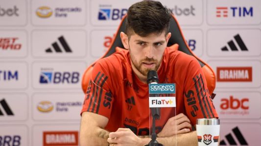 O argentino Agustín Rossi em sua apresentação oficial no Flamengo