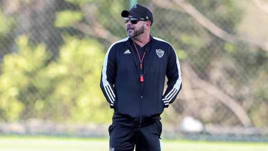 O argentino não resistiu ao empate contra o Cuiabá