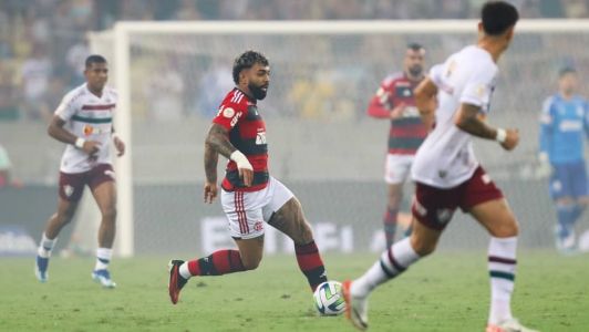 O atacante Gabriel Barbosa durante o clássico contra o Fluminense, no Maracanã