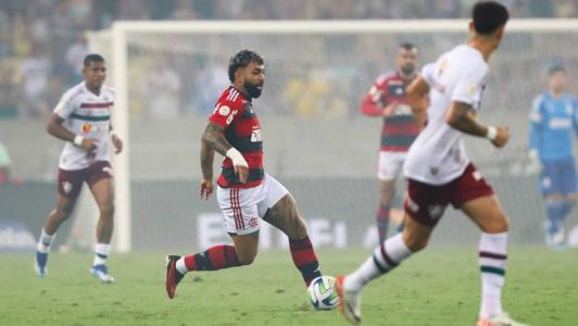 O atacante Gabriel Barbosa durante o clássico contra o Fluminense, no Maracanã