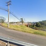Viatura da PM é alvejada por tiro e policial fica ferido na Grande BH