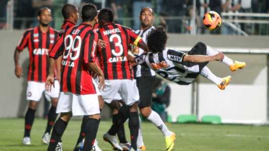 O Athletico-PR quebrou série de 38 jogos sem derrotas do Galo no Independência
