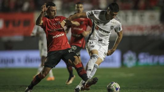 O Atlético empatou em 1 a 1 com o Brasil de Pelotas e avançou na Copa do Brasil