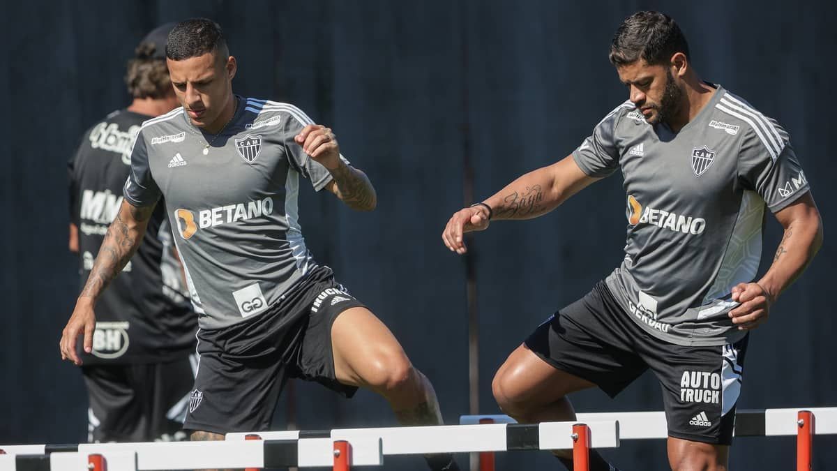 Rotina do Atlético nos próximos jogos será 'dormir tarde ou acordar cedo'; veja