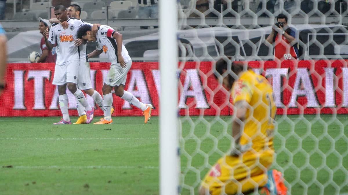 Atlético encara Corinthians em cenário oposto ao da Copa do Brasil de 2014