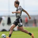 Igor Gomes convoca torcida do Atlético para 'reverter história' no Brasileirão