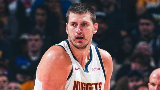 O atual campeão Denver Nuggets, do pivô sérvio Nikola Jokic, lidera a Conferência Oeste