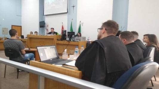 O autor do crime está preso desde os fatos e teve negado o direito de recorrer em liberdade