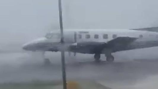 O avião caiu na tarde deste sábado (16), em Barcelos