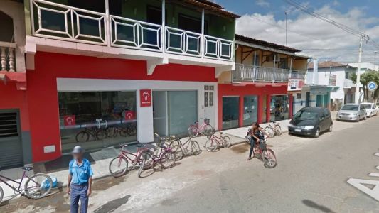 O banco cancelou as transferências feitas para os bandidos