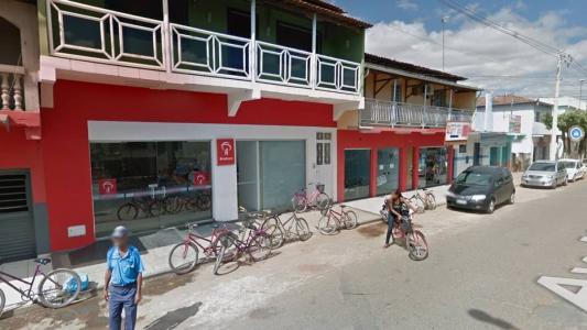 O banco cancelou as transferências feitas para os bandidos