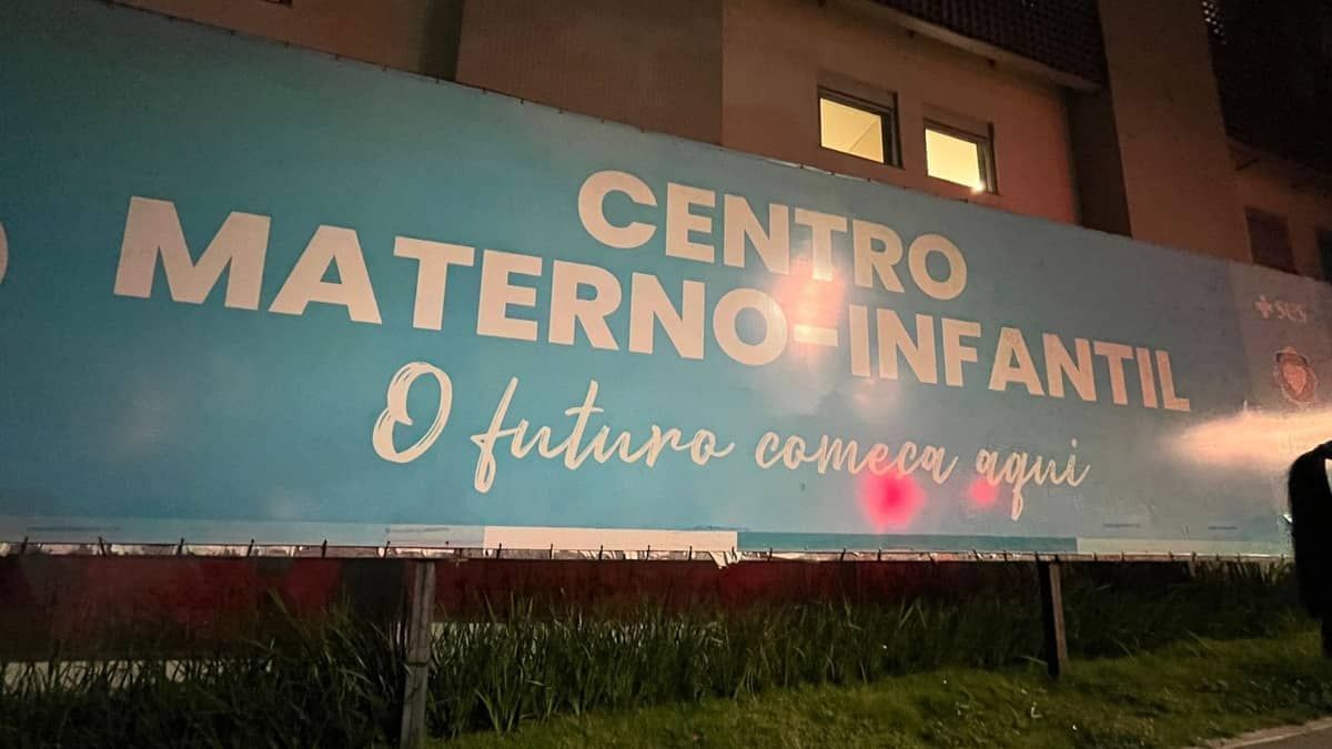 Recém-nascido é encontrado dentro de sacola plástica próximo a linha de trem na Grande BH