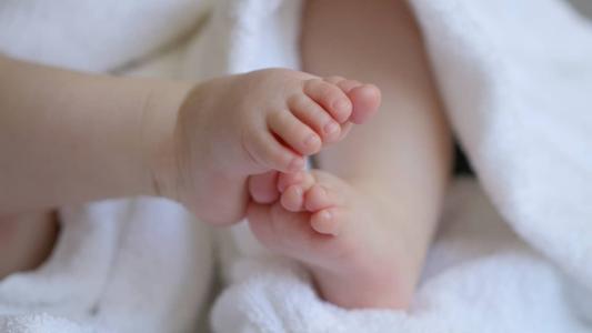O bebê recebeu atendimento médio mas não resistiu