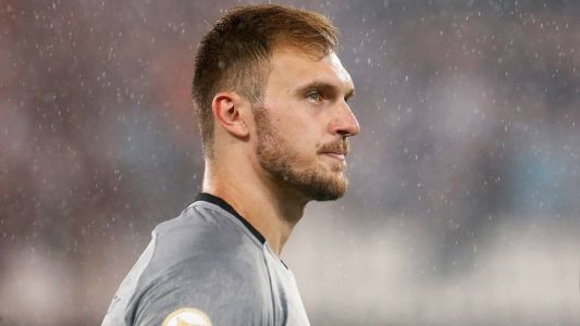 O Botafogo de Lucas Perri enfrenta o Atlético neste domingo