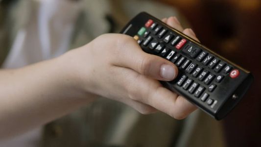 O canal abriu uma investigação e que "atuará com firmeza contra os responsáveis por essa negligência"