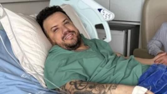 O cantor usou suas redes para afirmar que a cirurgia foi um sucesso