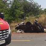 Batida frontal entre carro e caminhão deixa cinco feridos na MGC 497