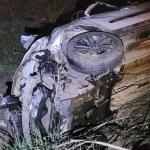 Idosa de 84 anos morre em acidente entre carro da prefeitura e carreta na MGC-135