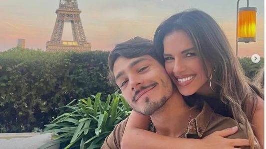 O casal fez o anúncio através das redes sociais