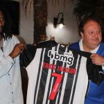 Chef Jacquin ganha camisa do Atlético ao participar de evento em Minas