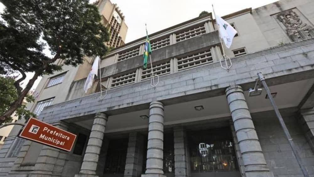Professores fazem nova manifestação por recomposição salarial em BH