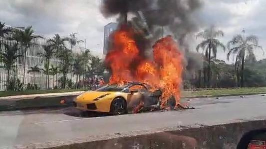 O Corpo de Bombeiros foi acionado para a ocorrência
