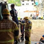 Caminhão perde freio, entra em obra inacabada, colide contra coluna e motorista morre no interior de MG