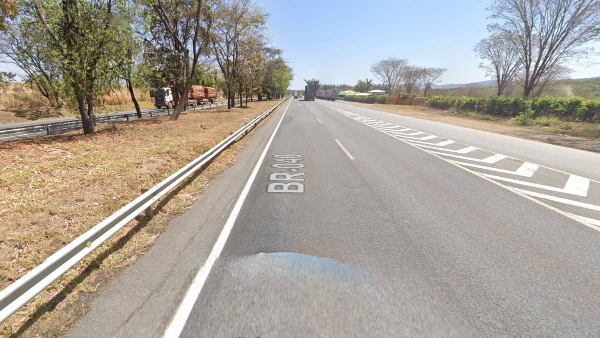 Jovem de 18 anos é estuprada enquanto esperava ônibus no interior de Minas Gerais