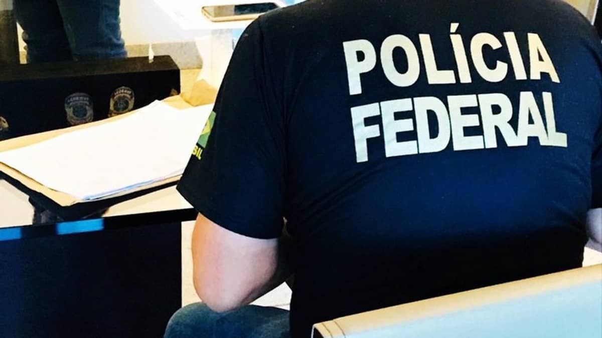 Professor assedia quatro alunas menores de idade e Polícia Federal deflagra operação