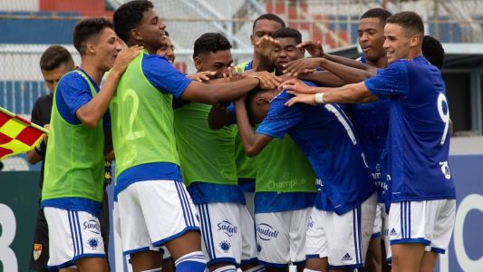 O Cruzeiro goleou o Comercial em sua estreia na Copa São Paulo