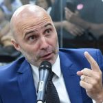 Líder de Zema diz que reajuste do piso dos professores será retroativo a janeiro