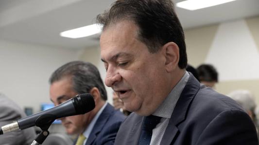 O deputado Leonídio Bouças