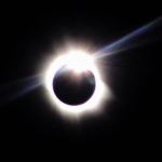 Dia vai virar noite neste sábado; veja onde e como observar eclipse