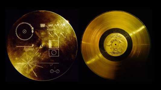 O disco é a primeira mensagem interestelar da Terra para uma possível vida inteligente no espaço