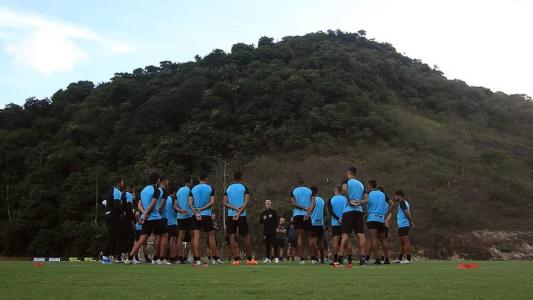 O elenco profissional do Botafogo treina no CT Espaço Lonier atualmente, em Vargem Grande