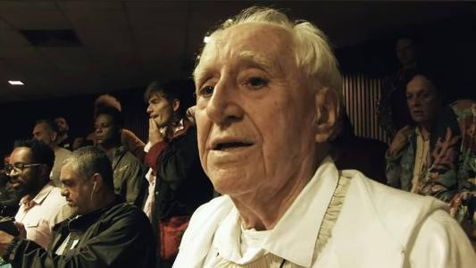 O estado de saúde do diretor inspira cuidados